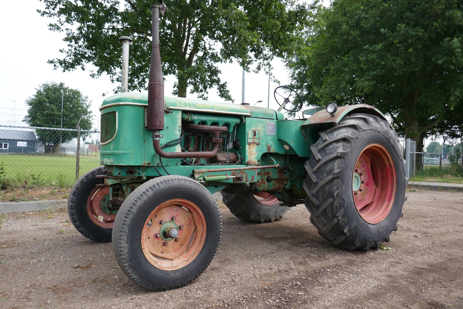 tractorpic